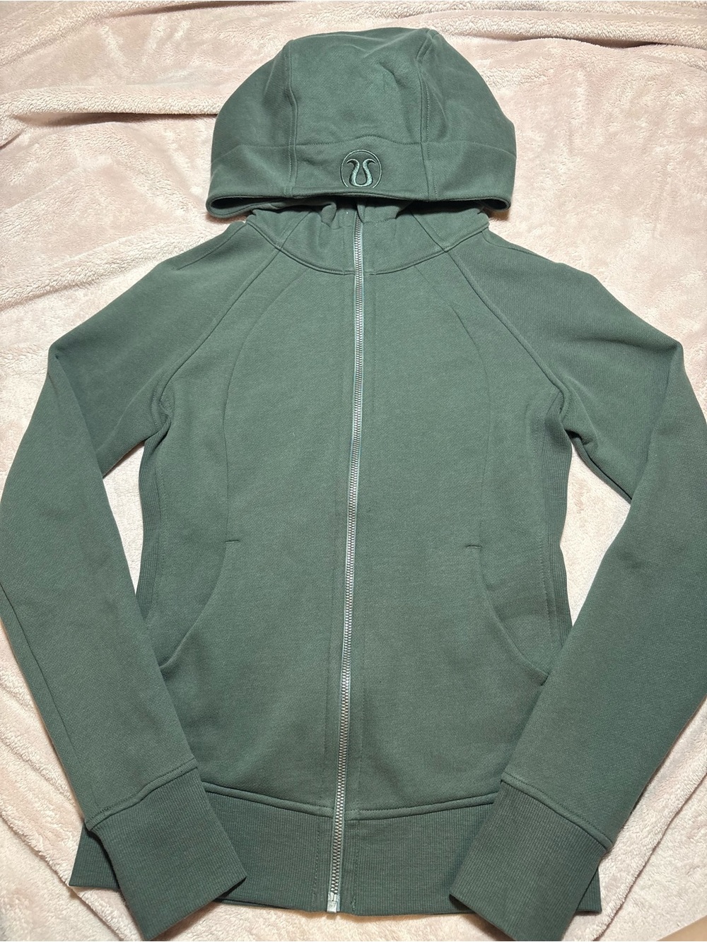 lululemon athletica Hooded Full-Zip Scuba Jacket in Forest Green